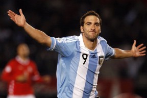 KAIYUNAPP-“青春逐梦”青少年篮球系列电影在全国范围内放映引热议，青少年篮球纪录片