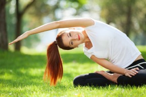 开云官方网页登录-大型悬崖落水跳水赛，惊险刺激挑战极限，悬崖上跳水会死吗